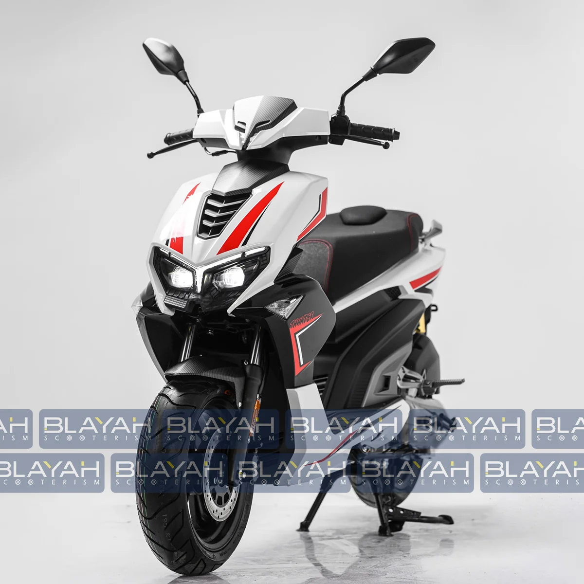 THUNDER 125CC white - SMT - Pièce Scooter Tunisie